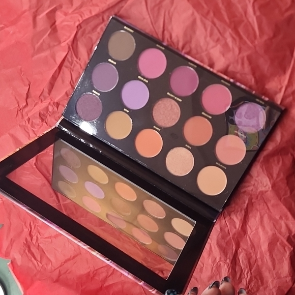 NIB hipdot zion eyeshadow palette - Picture 1 of 4